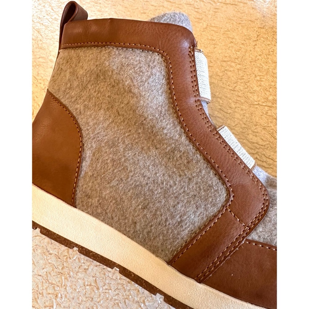 B.O.C. Hi Top Wool Fabric Sneaker / Ankle Boot Size 6 - Picture 8 of 11